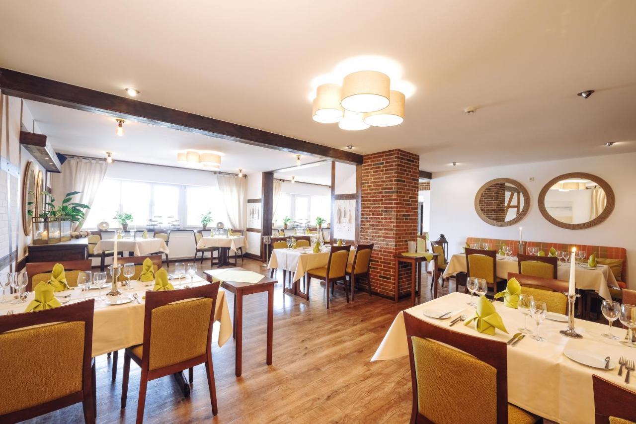 Sassenburg Bernsteinsee Hotel מראה חיצוני תמונה